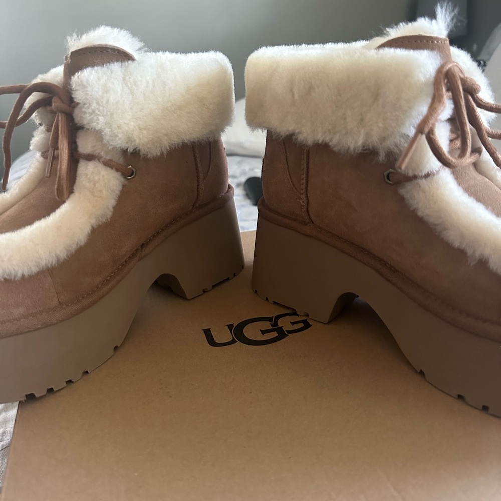 UGG Esmee Shearling Lace Up Tan and Cream Women's Winter Boots - Picture 7 of 12